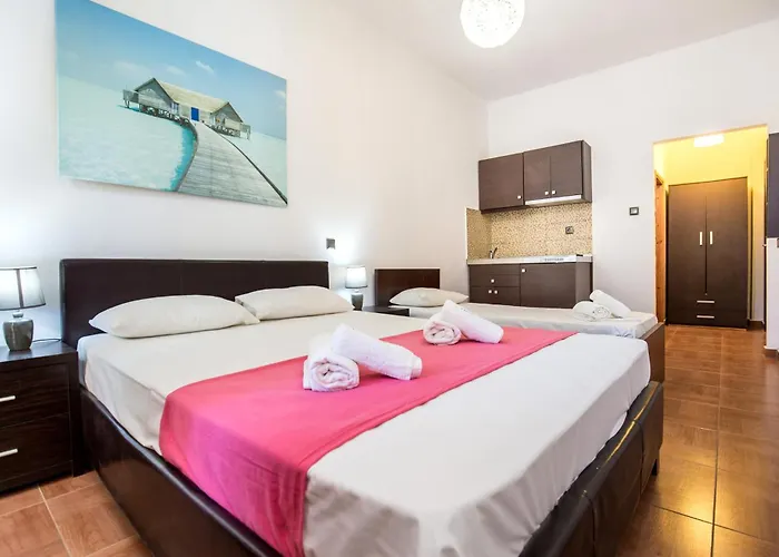 Alexandra Apartahotel 3*